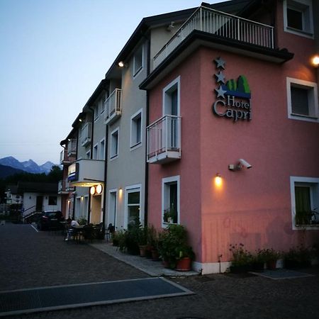 Hotel Capri Ponte nellʼAlpi Екстериор снимка